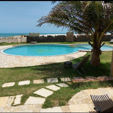 Vilas Na Praia Residence O Paraiso E Aqui Аракати Екстериор снимка